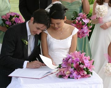 Una empresa brinda servicio para conseguir maridos de elite