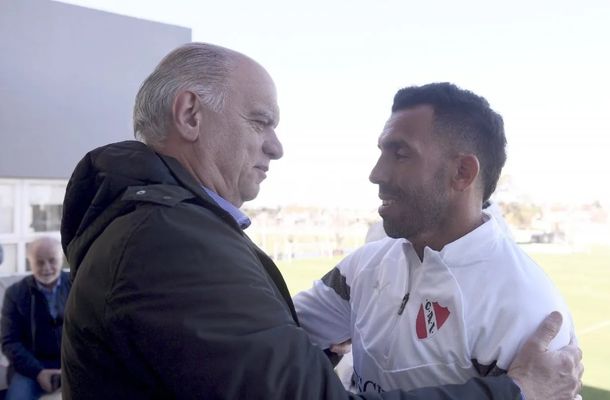 El presidente de Independiente anticipó cuándo se firmará la renovación de Carlos Tevez