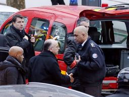murio la policia baleada en montrouge murio la policia baleada en montrouge