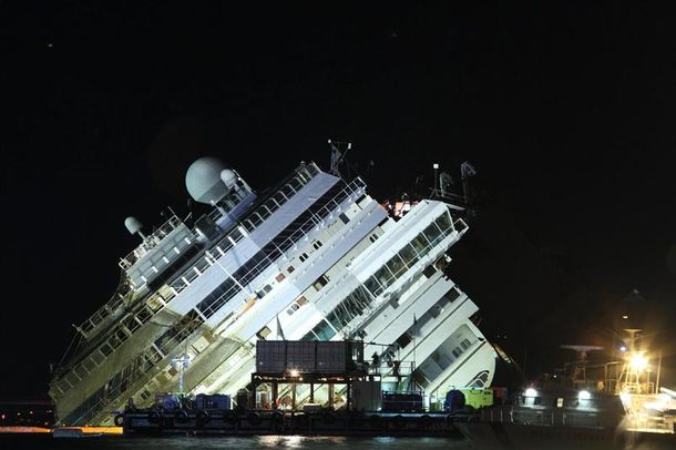 Terminó el épico enderezamiento del Costa Concordia