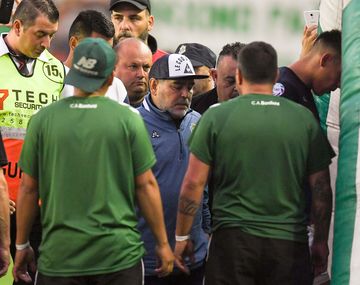 Maradona: El árbitro Espinoza es un mentiroso y cobarde