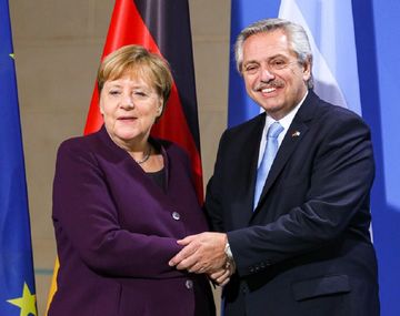 Angela Merkel recibi&oacute; a Alberto Fern&aacute;ndez en Berl&iacute;n en febrero pasado