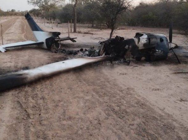 Salta: hallaron incendiada una narcoavioneta cerca de la frontera con Paraguay y Bolivia