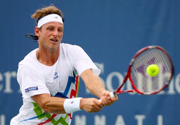 Tras anunciar su retiro, Nalbandian inaugura la Copa Rey David