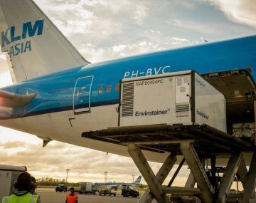 Llegan más vacunas de AstraZeneca y Sputnik V