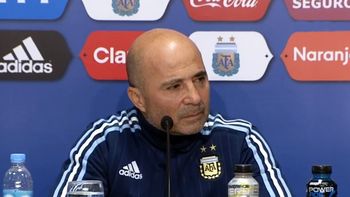 sampaoli se refirio al tema centurion y su posible convocatoria a la seleccion sampaoli se refirio al tema centurion y su posible convocatoria a la seleccion