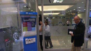 bancarios amenazan con sumarse al paro de transporte del 31 de marzo bancarios amenazan con sumarse al paro de transporte del 31 de marzo