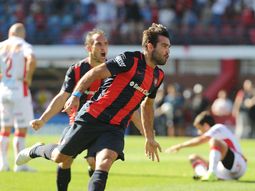 El delantero puso los dos goles para el empate del Ciclón El delantero puso los dos goles para el empate del Ciclón