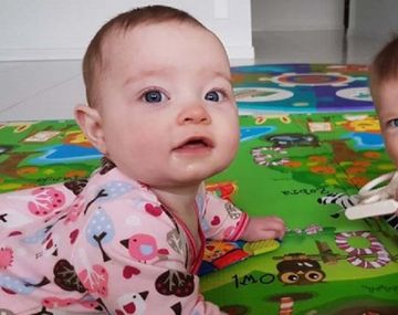 Charlotte y Olivia son las mellizas que fueron gestadas en el inédito embarazo