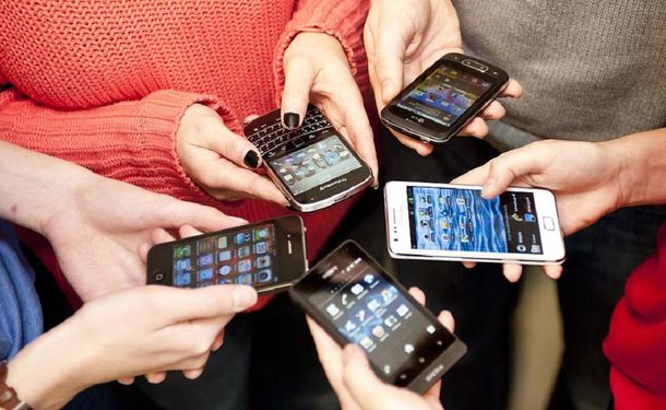 El Gobierno intimó a las empresas de telefonía móvil a mejorar  el servicio y la calidad de atención