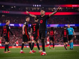 Barcelona, con un futbolista menos, le ganó 1-0 a Benfica por la Champions League