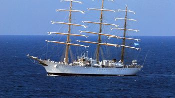 niegan dificultades para que la fragata libertad amarre en mar del plata niegan dificultades para que la fragata libertad amarre en mar del plata