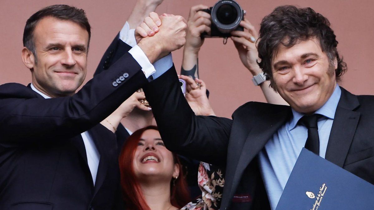 Emmanuel Macron habló con Javier Milei y manifestó su apoyo "al pueblo argentino"