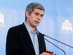 Peña anunció en conferencia la salida de Prat Gay Peña anunció en conferencia la salida de Prat Gay