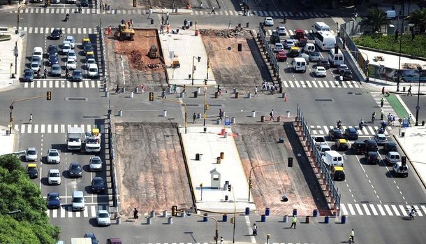 Pese al amparo, la Ciudad sigue con la obra del Metrobús