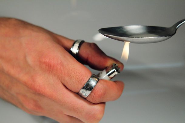 Heroína adulterada causa la muerte de al menos 80 personas en los Estados Unidos