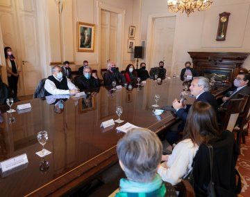 Alberto Fernández presentó un proyecto de ley para consolidar ambientes laborales seguros y saludables