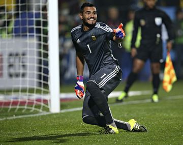 ¿Se convertirá en héroe? Real Madrid busca a Sergio Romero