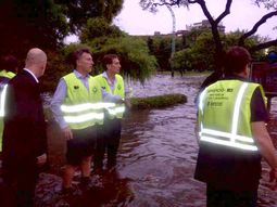 temporal: macri recorrio las zonas mas afectadas temporal: macri recorrio las zonas mas afectadas