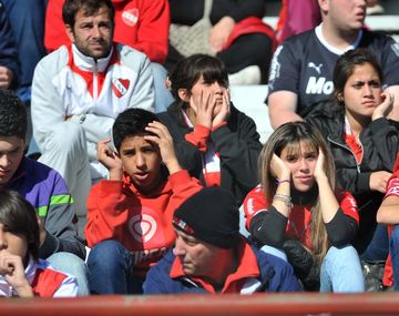 Independiente cae con San Lorenzo y desciende