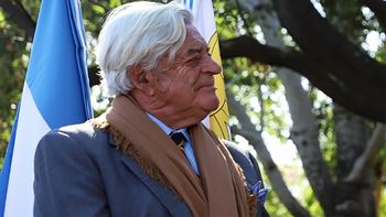 Luis Alberto Lacalle Herrera sufrió un ACV y está con internación domiciliaria. Luis Alberto Lacalle Herrera sufrió un ACV y está con internación domiciliaria.