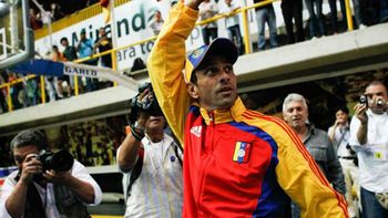 capriles corono su campana con un partido de basquet capriles corono su campana con un partido de basquet