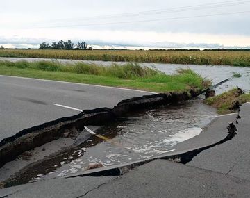 Así se rompió la Ruta 10 en Córdoba.