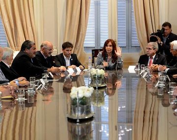 Cristina recibió a cinco gremios grandes tras cerrar los acuerdos salariales