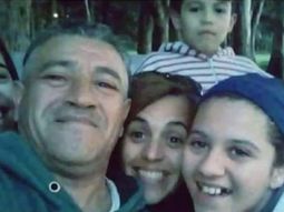 Perdió a su marido en un naufragio, aún no puede cobrar su pensión y se quedó sin casa