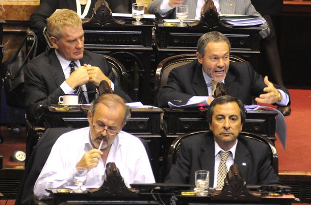 Tras 17 horas de debate, Diputados aprobó las reformas al Consejo de la Magistratura