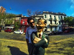 Habló el hombre que busca a la flaca que conoció en el 130
