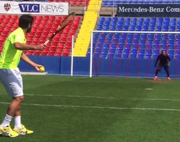 Tiembla Holanda: el arquero revelación de Costa Rica ataja hasta pelotitas de tenis