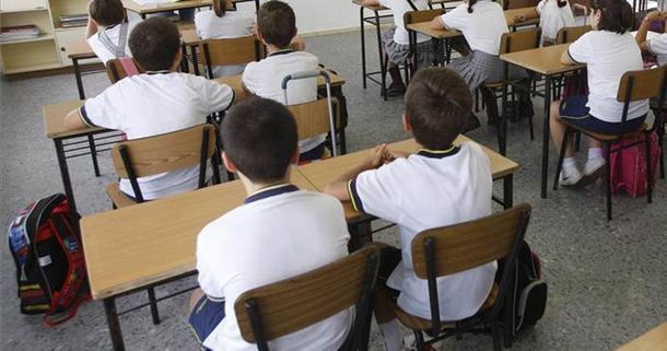 Tres alumnos se quedaron dormidos en el aula tras tomar tereré con drogas