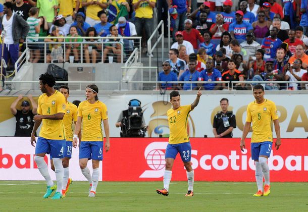 Brasil golea al débil Haití y consigue su primer triunfo de la Copa América