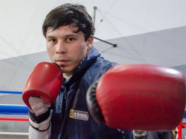 Salta: atacan a machetazos al boxeador Durval Palacios en plena calle