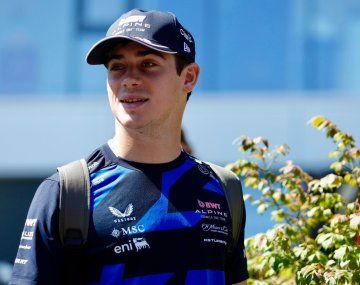 Colapinto sorprendió al volar en una low cost rumbo al GP de Hungría