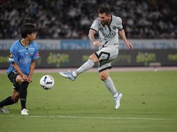 Un gol de Lionel Messi en la victoria del PSG en su gira por Japón. Un gol de Lionel Messi en la victoria del PSG en su gira por Japón.