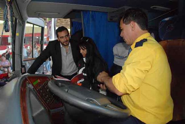 Detectan más del 17% de irregularidades en micros de larga distancia