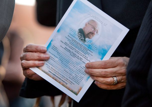 El funeral del protagonista de Breaking Bad fue un éxito