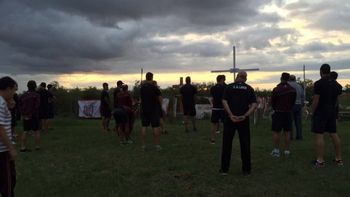 conmovedor homenaje del plantel de lanus a su companero fallecido conmovedor homenaje del plantel de lanus a su companero fallecido