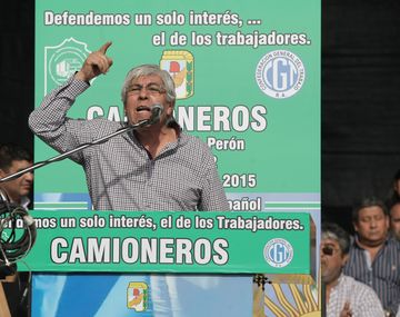 Moyano: No vamos a firmar un acuerdo salarial que no tenga un tres adelante