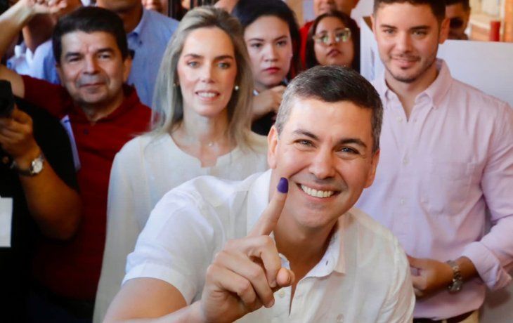 Elecciones en Paraguay: Santiago Peña es el nuevo presidente electo
