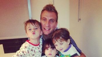 maxi lopez quiere sacarle la tenencia de los hijos a wanda maxi lopez quiere sacarle la tenencia de los hijos a wanda