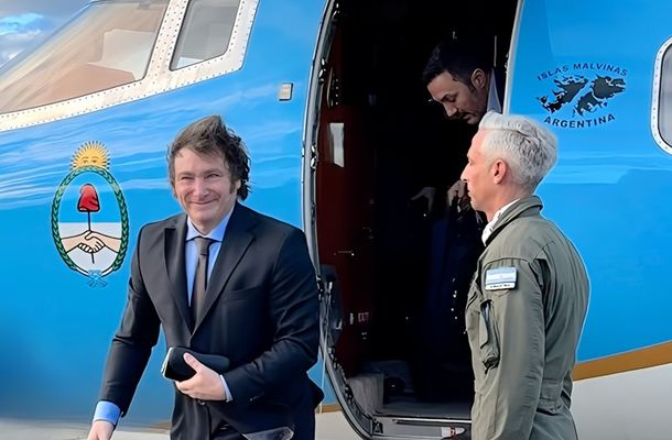 Javier Milei arribó a Río Gallegos en la previa de su visita a la Antártida