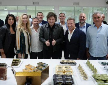 Milei visitó el Parque Industrial de Mar del Plata y convocó a invertir en la Argentina