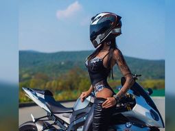 Monika tentaba a sus miles de seguidores de Instagram con sus proezas