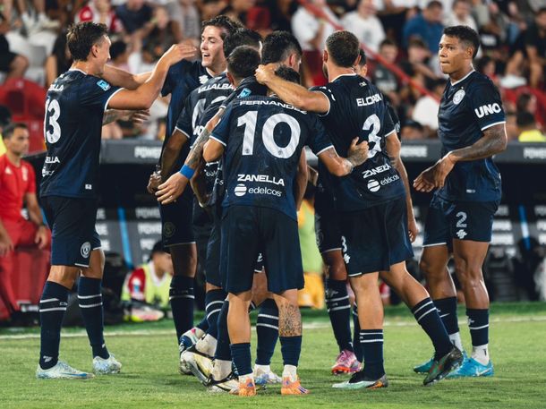 Independiente Rivadavia sorprendió a Huracán y se lo dio vuelta 1-2 en el Ducó