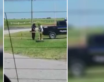 Filman a policía recibiendo un soborno
