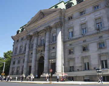 El Gobierno paga deuda por US$3 mil millones con reservas del Banco Central