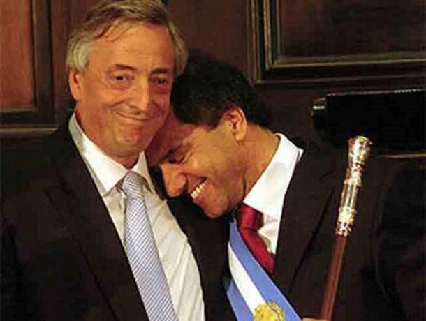 VIDEO: La militancia homenajea a Néstor Kirchner